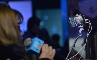 与关键词，针对目标受众的搜索习惯，不断优化商品标题和关键词，提高在搜索引擎中的排名。同时，关注热门搜索词和趋势，调整关键词布局，提高商品的曝光量