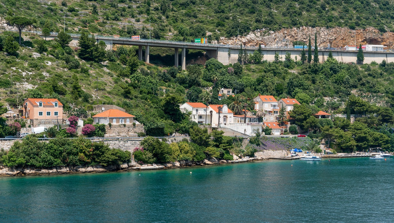 海南有什么好玩的地方?海南旅游必去景点排行榜2025年排名前十名榜单出炉