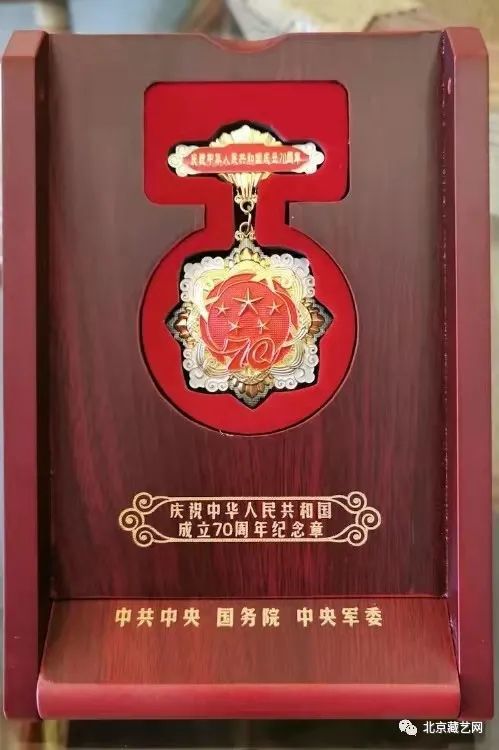 品味白沙和天下香烟 享白沙软和天下宁静致远悠悠烟香