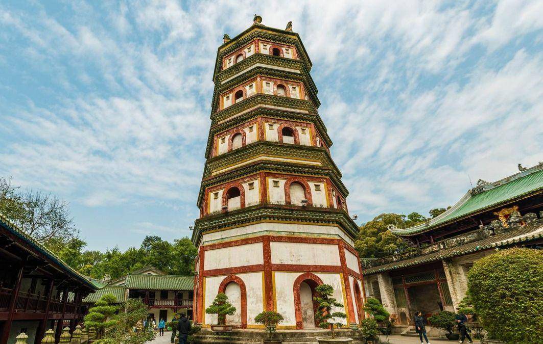 广东十大寺庙排行榜：南华寺顶尖，2025年排名前十名榜单出炉